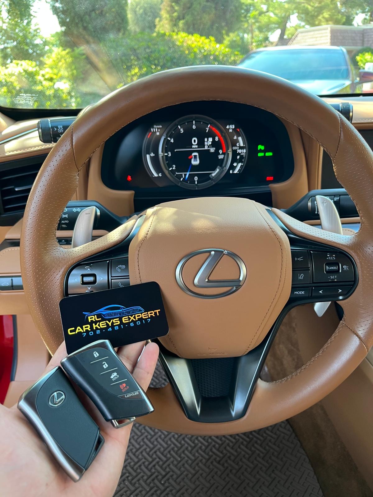 Lexus smart key at the steering wheel